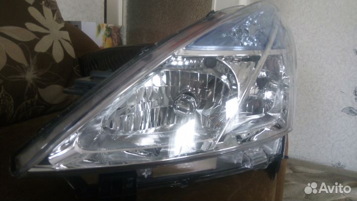 Фара левая Nissan Teana J32