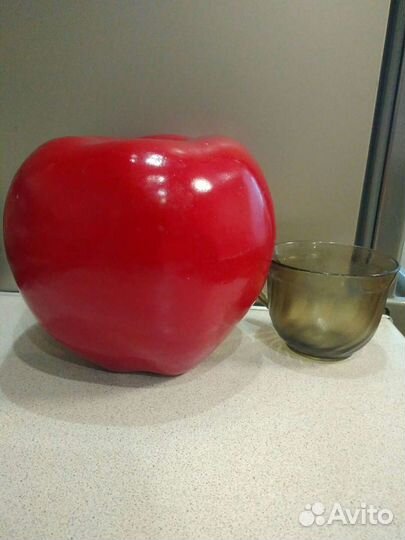 Яблоко искуственное