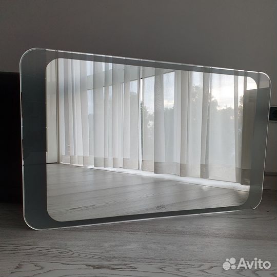 Зеркало настенное для ванной