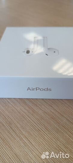Наушники AirPods 2 поколения