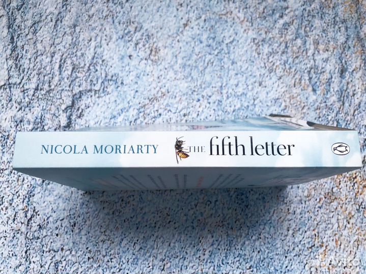 Книга на английском языке Fifth Letter. Moriarty N