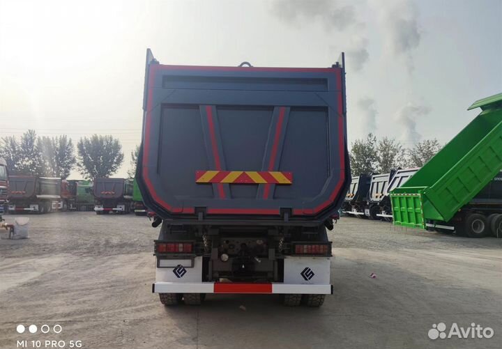 SITRAK C7H 8x4, 2023