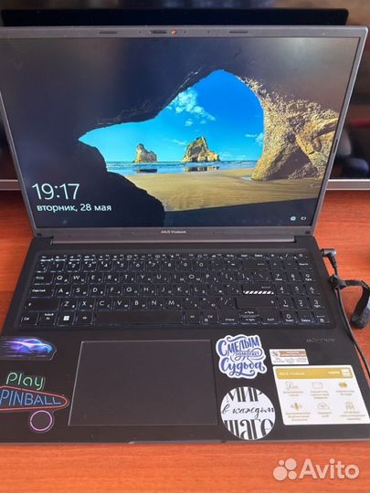 Asus vivobook 16