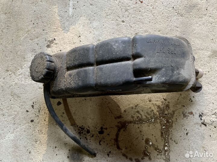 Расширительный бачок Мерседес w210