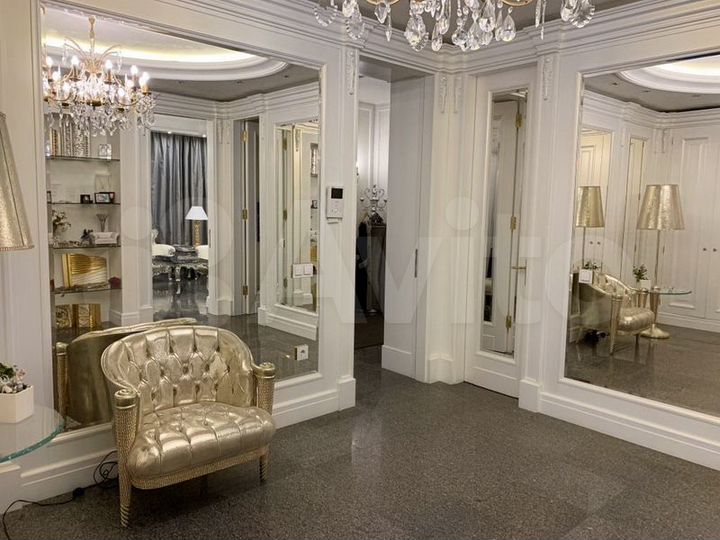 Аренда особняка 371 м2