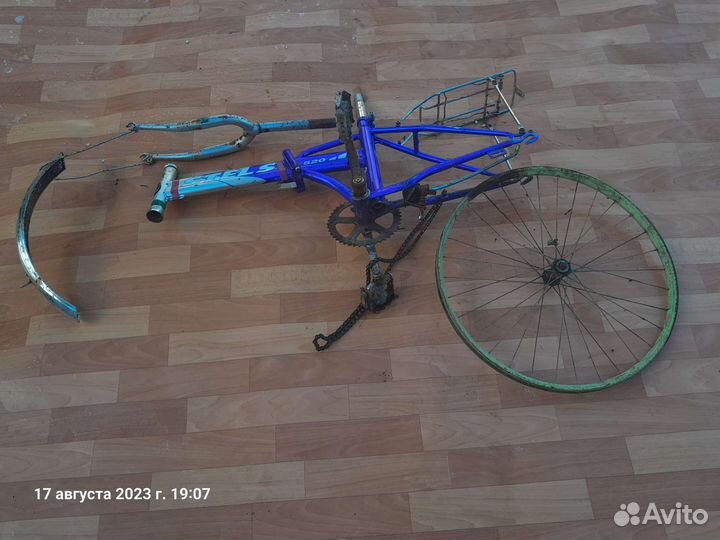 Запчасти от велосипеда Stels