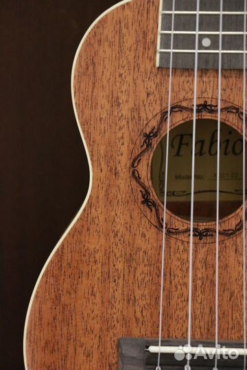 Электро укулеле, гавайская гитара с подключением