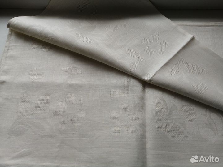 Скатерть льняная белая с выработкой новая винтаж