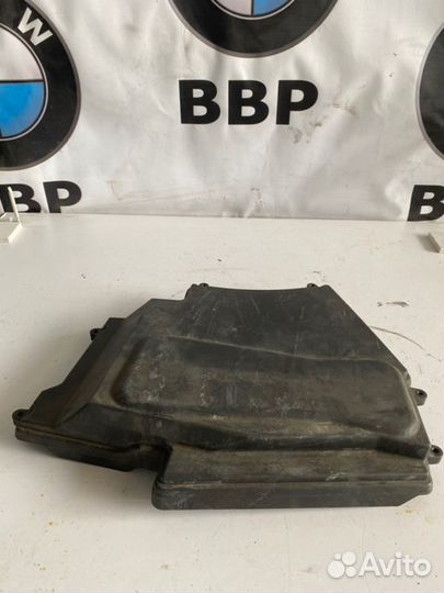 Крышка блока предохранителей Bmw 5 E60 M57D30 2004