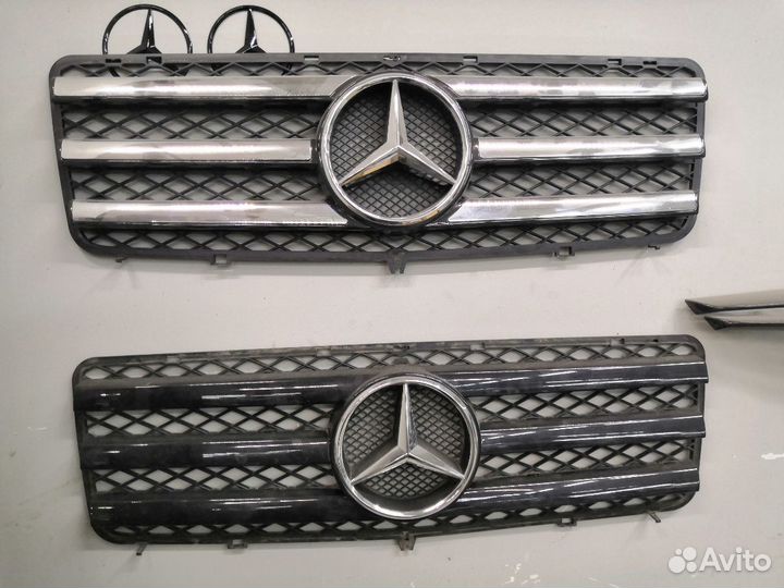 Решетка радиатора Mercedes Gelenvagen