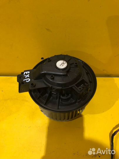 Моторчик отопителя переднего Ford Explorer 5 2010–