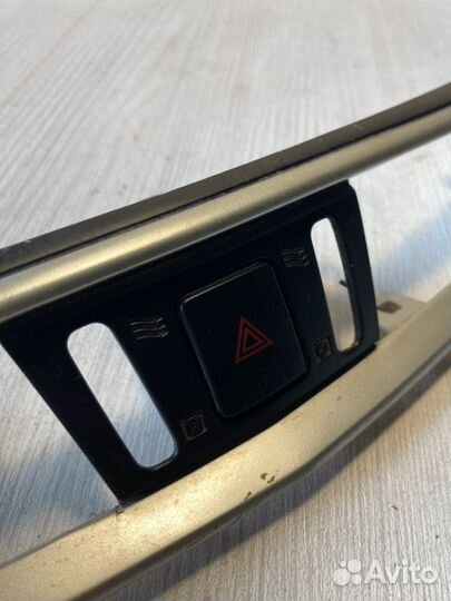 Накладка торпедо Nissan Qashqai J11