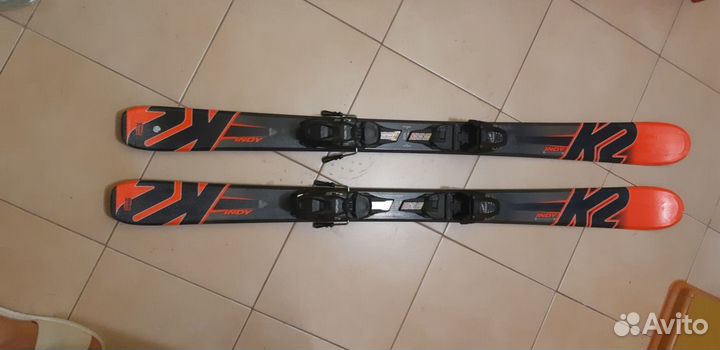 Горные лыжи и ботинки