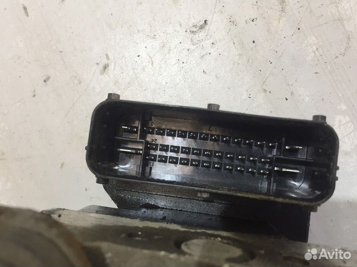 Блок ABS (насос) (SsangYong Actyon)