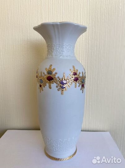 Фарфоровые вазы