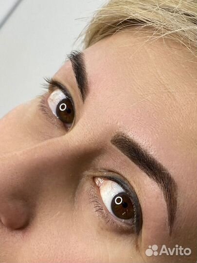 Мастер бровист