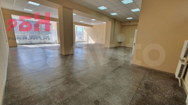 Уфа. На трафике, 166 м²