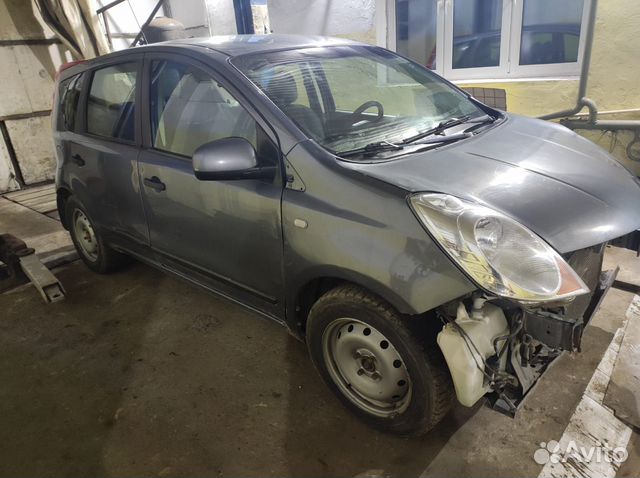 Разбирается на запчасти Nissan Note 2004-2009 МКПП