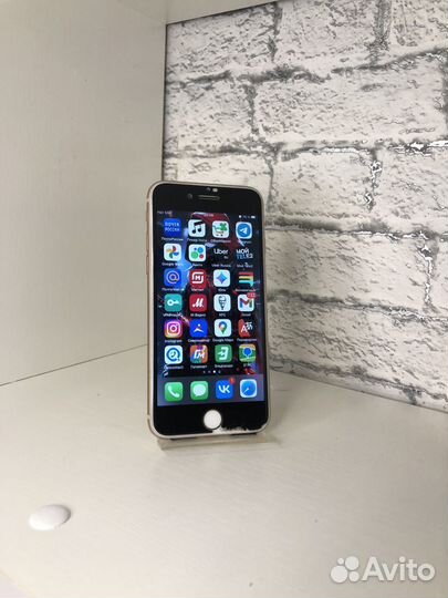 iPhone 8, 64 ГБ