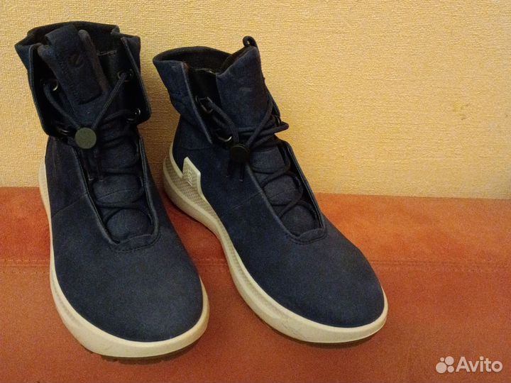 Зимняя обувь женская 40 размера ecco