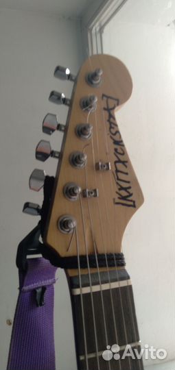 Электрогитара