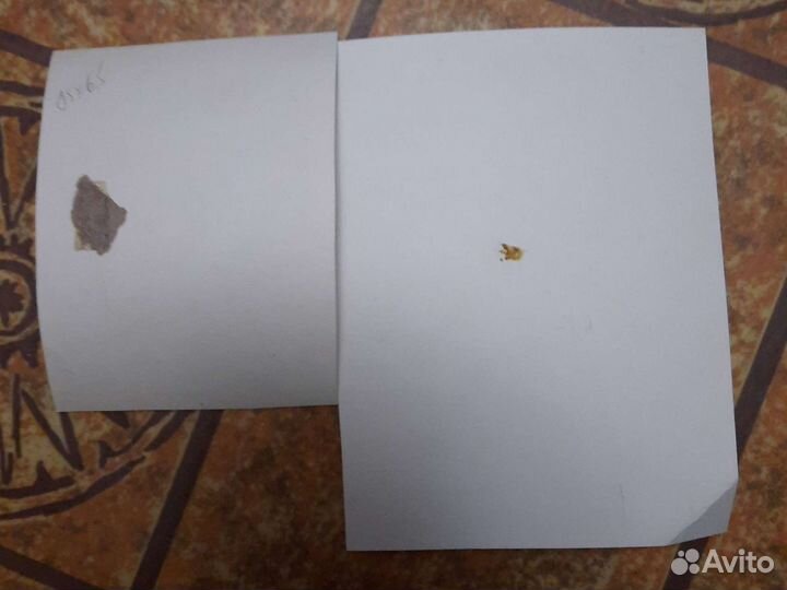 Фото с мотоциклистом и елочной игрушкой