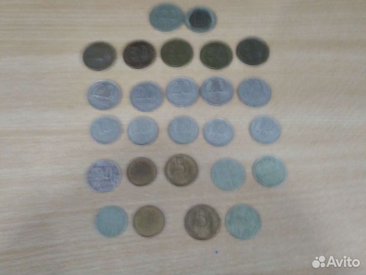 Продаю монеты