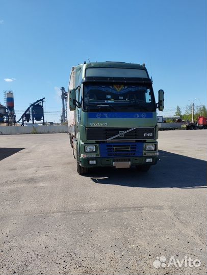 Volvo FH12 с полуприцепом, 1995