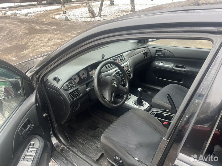 Mitsubishi Lancer 1.3 МТ, 2007, 350 000 км