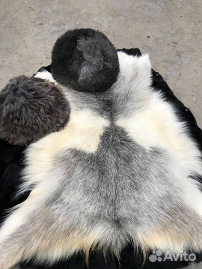 Папаха и шкура кавказская