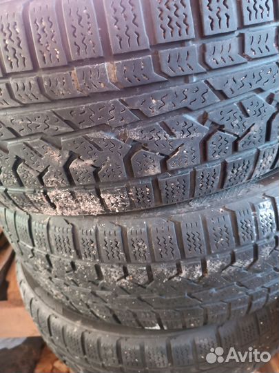 Kumho AutoPower 777A 23.5/65 R17