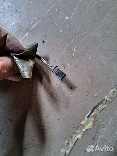 Проводка потолка Volvo S80