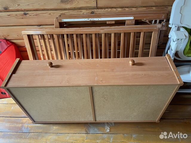 Детская кроватка