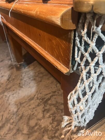 Бильярдный стол