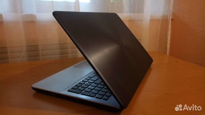 Игровой ноутбук Asus