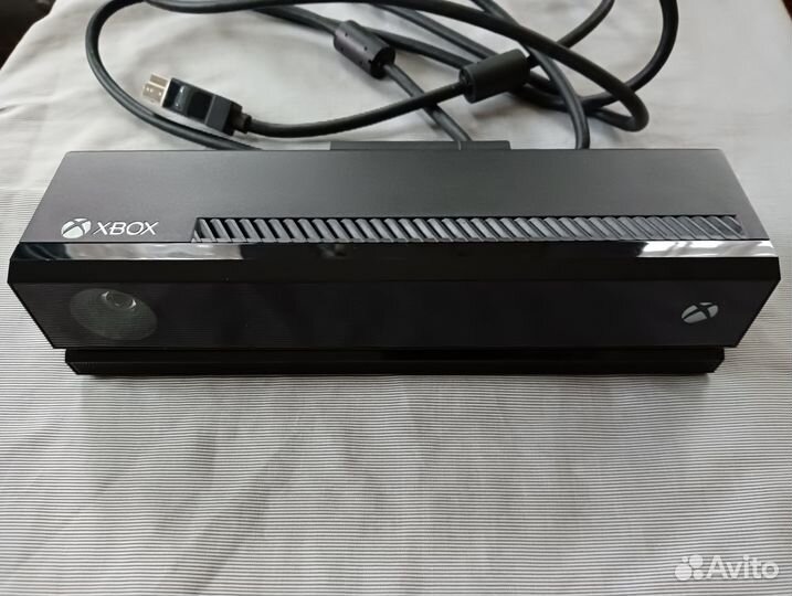 Xbox one 500 гб + kinect плюс игры