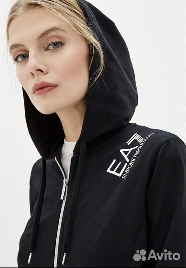 Спортивный костюм EA7