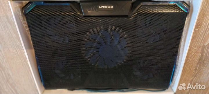 Подставка с охлаждением