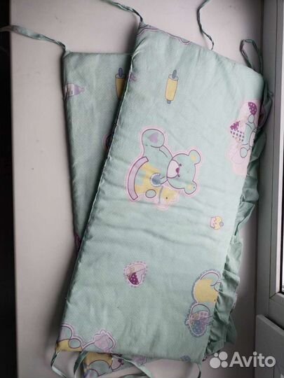 Балдахин с бортиками и держателем