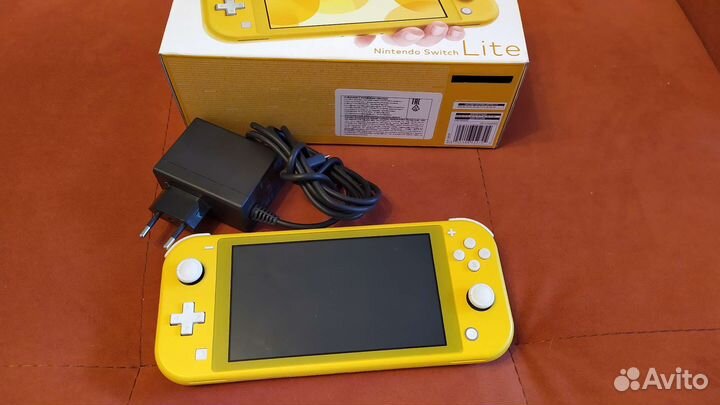 Switch Lite прошитый 128+32гб