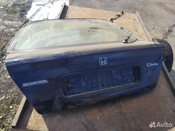 Дверь багажника (хлопушка) от Honda Civic 1995 г.в