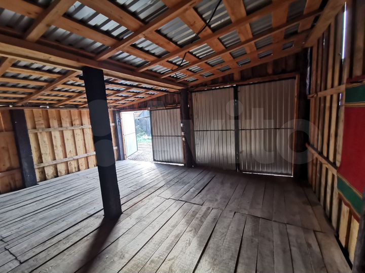 Гараж, > 30 м²