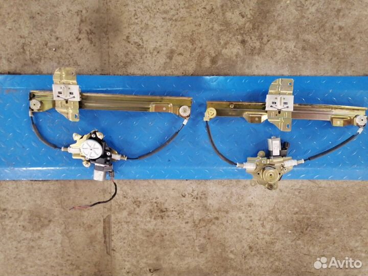 Стеклоподъемник электрический передний Chery IndiS