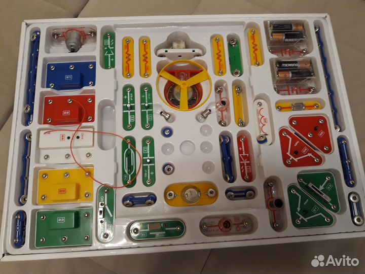 Продам электронный конструктор для детей от 5 лет