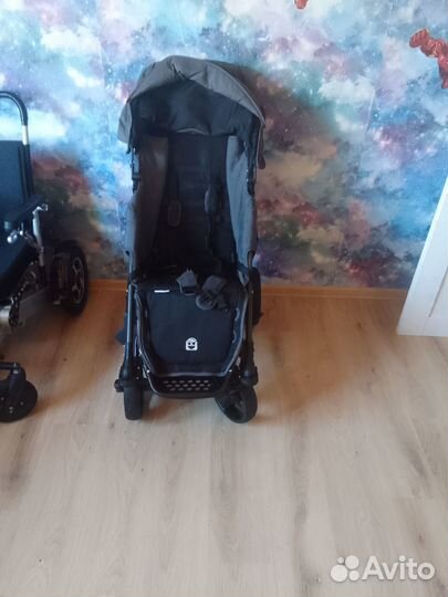 Детская инвалидная коляска