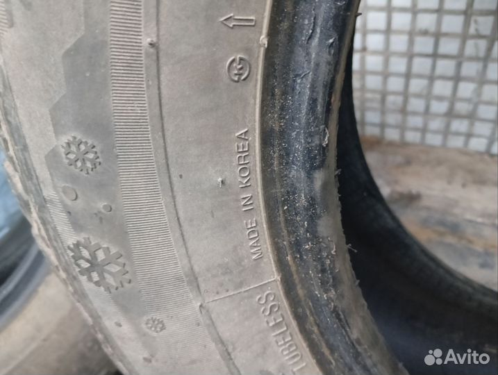 Kumho I'Zen KW22 215/65 R16