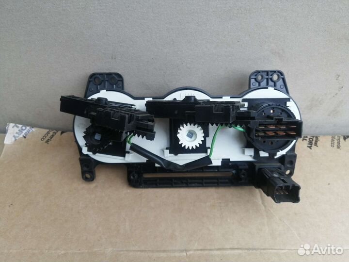 Блок управления печкой Xyundai Accent