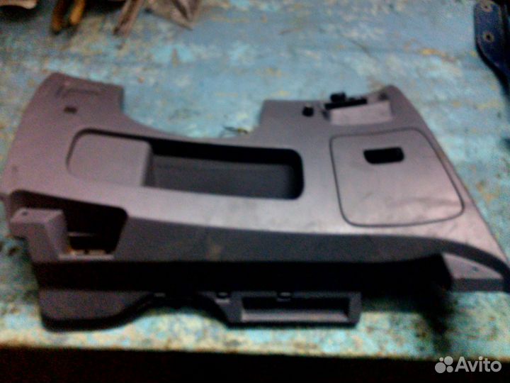 Обшивка багажника Primera P 12 накладка подрулевая