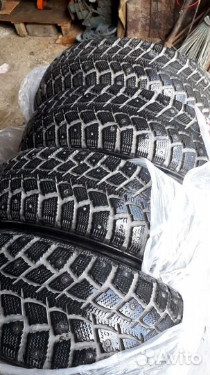Kumho I'Zen Wis KW19 215/65 R16 98T