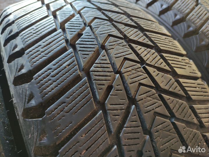 Roadstone Winguard Ice Plus 205/50 R17